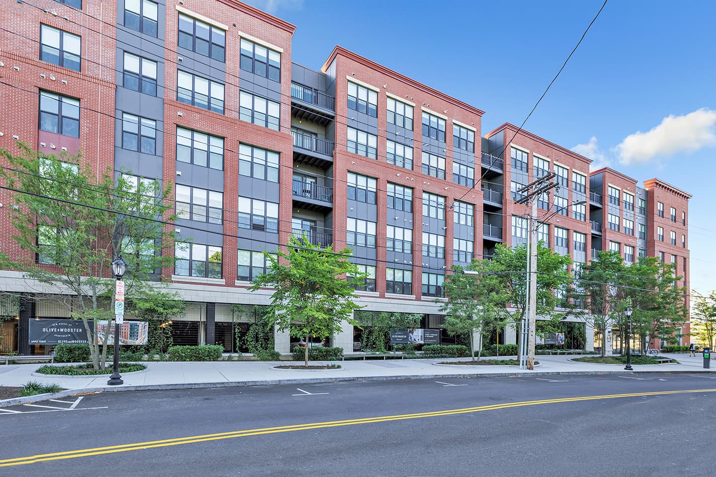 Building-Exterior-02-Olive-And-Wooster-New-Haven-08