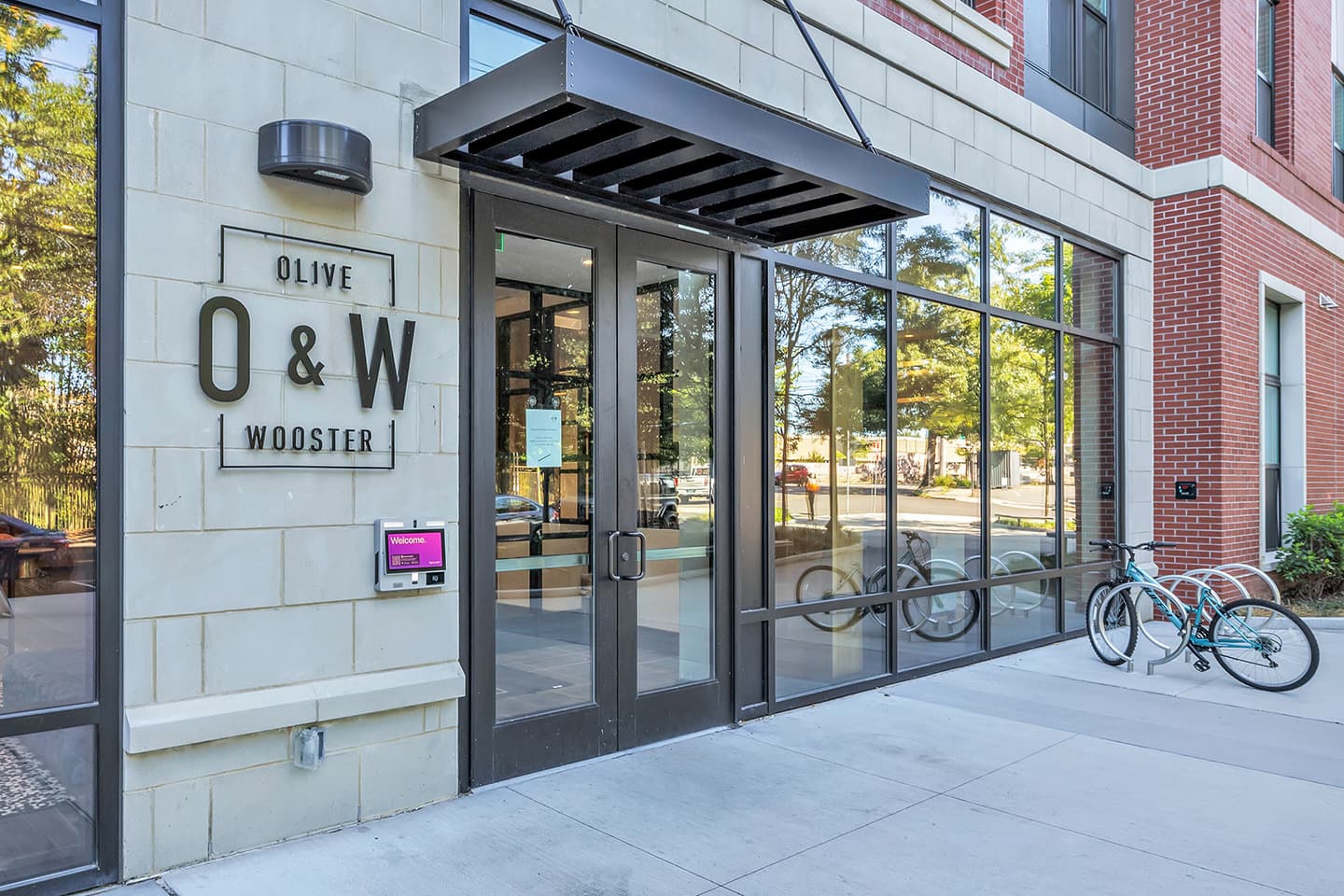 Building-Exterior-05-Olive-And-Wooster-New-Haven-08