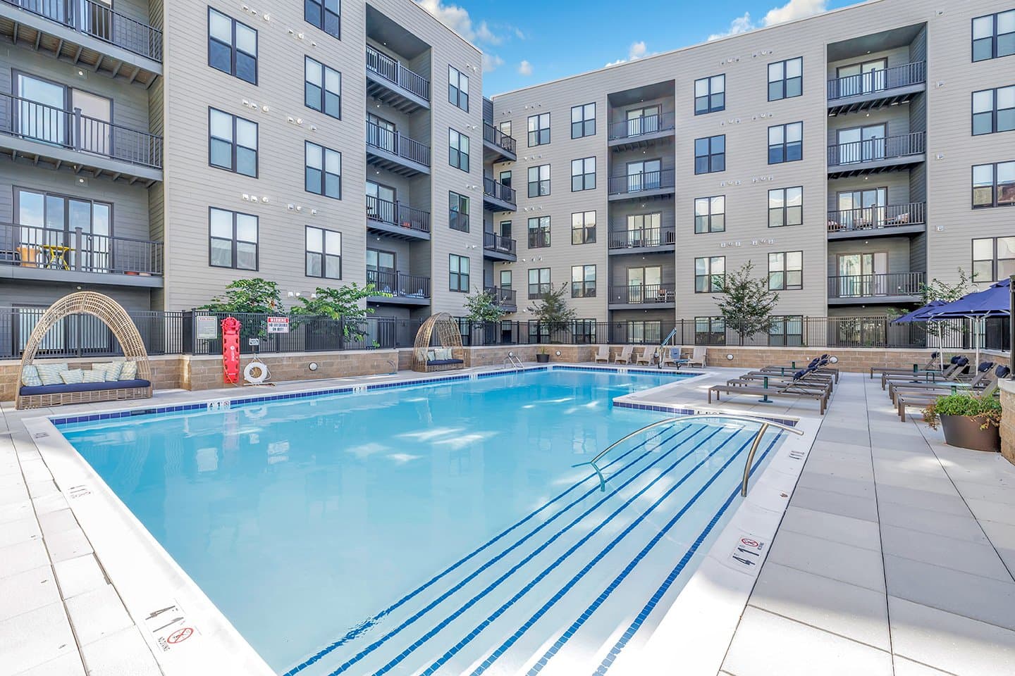 Swimming-Pool-07-Olive-And-Wooster-New-Haven-08