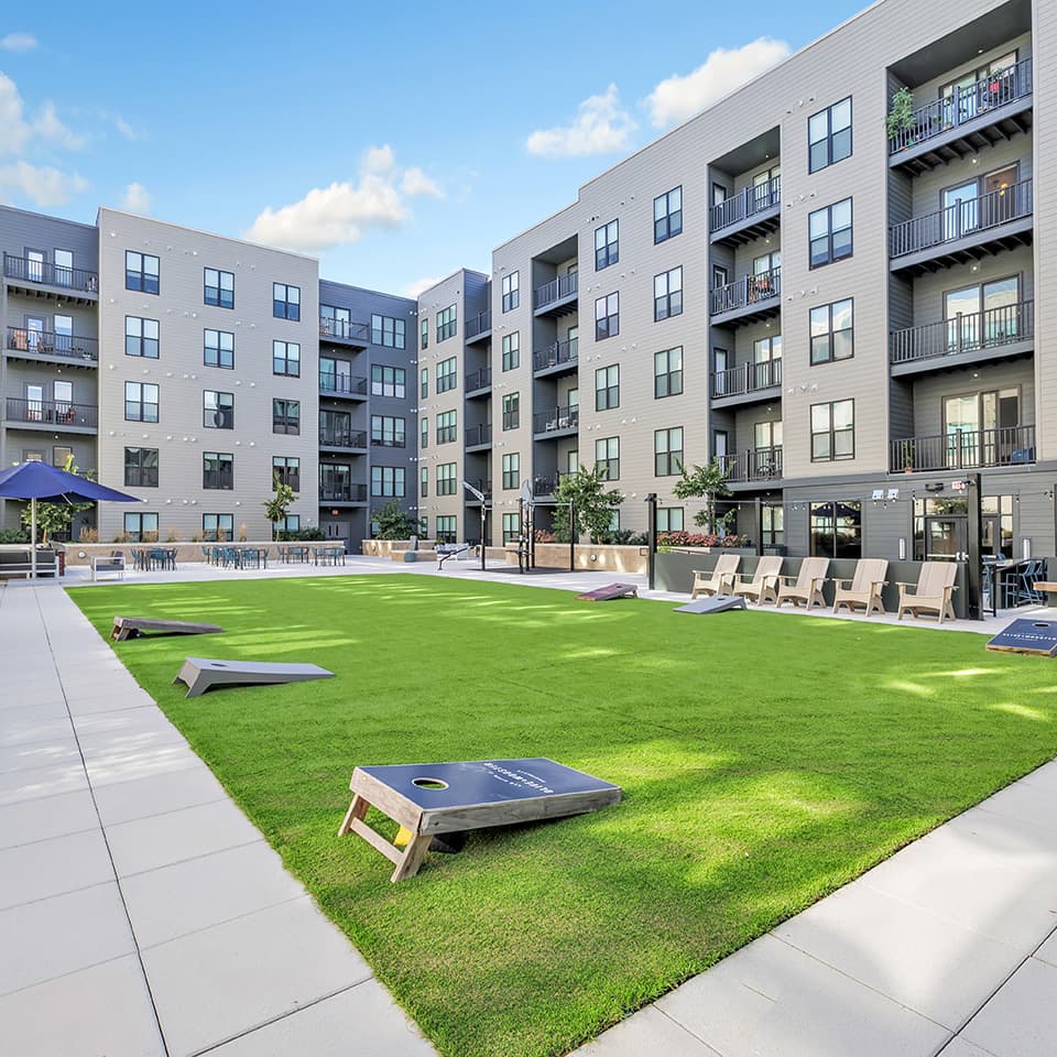 Yard-Games-04-Olive-And-Wooster-New-Haven-08